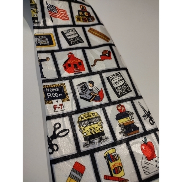 Steven Harris handmade school theme necktie - Picture 7 of 11